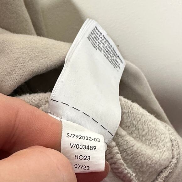 ATHLETA Retroplush Revive Half Zip Sweatshirt Abalone Grey Cream Sz XL {M36} - Picture 8 of 8